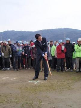 東大阪市民冬季グラウンドゴルフ大会の写真