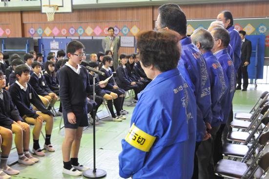東大阪市立石切小学校で愛ガード交流会の写真