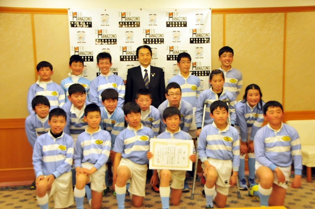 東大阪ラグビースクール市長表敬の写真(2)