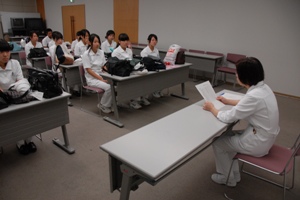 高校生が一日看護師体験 