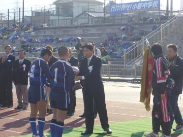 東大阪市中学生ラグビーフットボール大会開会式の写真