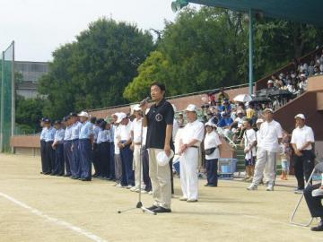 平成21年度東大阪市子ども会ソフトボール大会開会式の写真