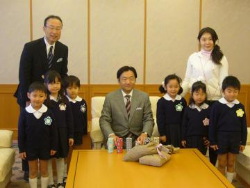 石切山手幼稚園　愛の献金の写真