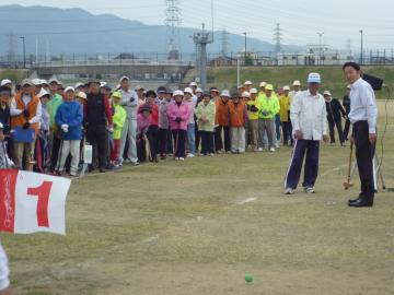 第3回市長杯東大阪市民グラウンド・ゴルフ大会の写真