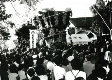 宮入風景（出雲井町）