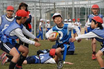 ラグビーが楽しい！～タグラグビー交流大会の写真