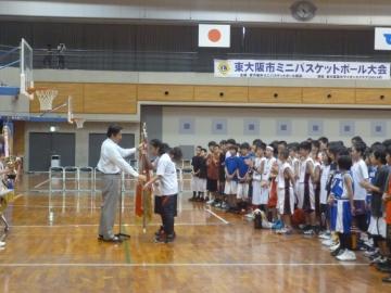 ミニバスケットボール夏季市民大会表彰式の写真