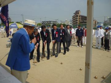 中河内地区ゲートボール交流大会開会式の写真