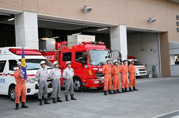 緊急消防援助隊出動隊の写真