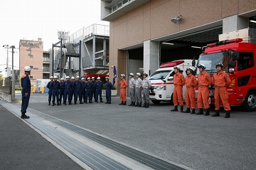 緊急消防援助隊の写真