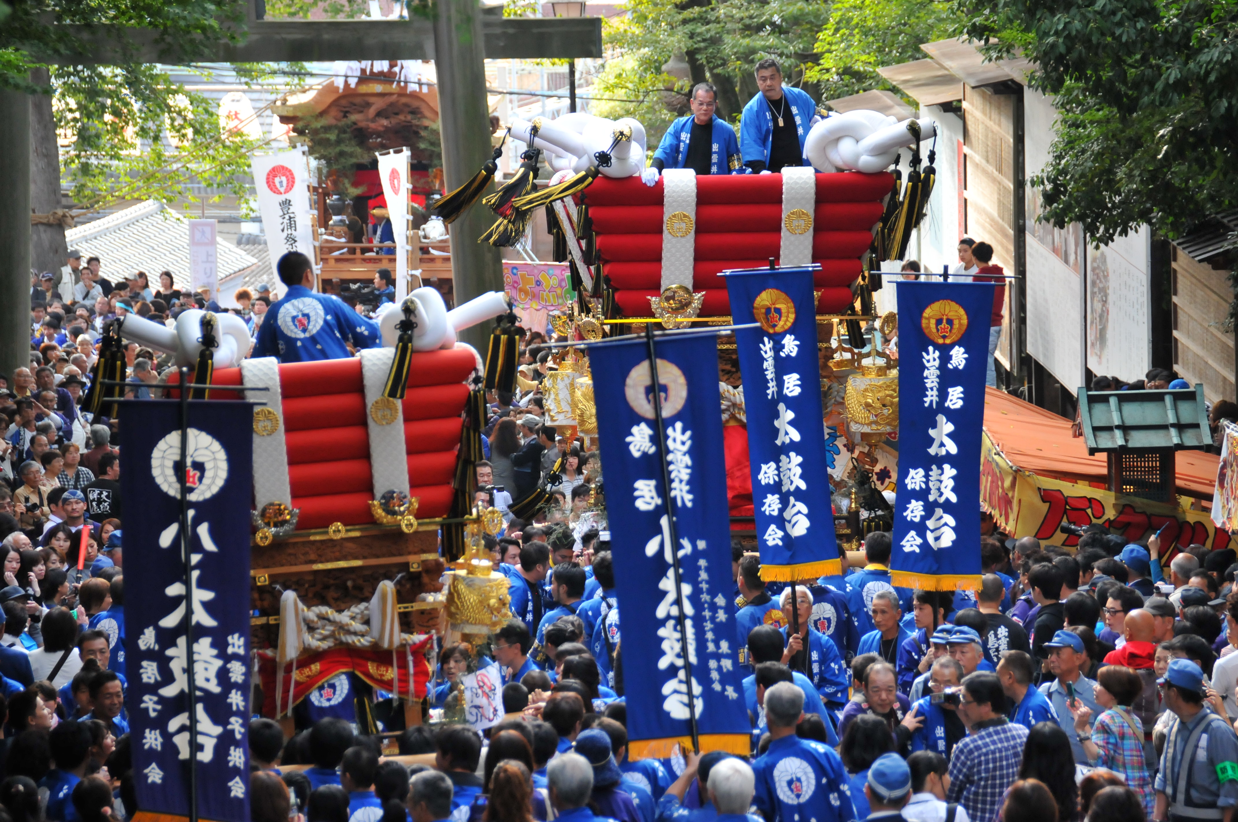 枚岡秋郷祭の様子1