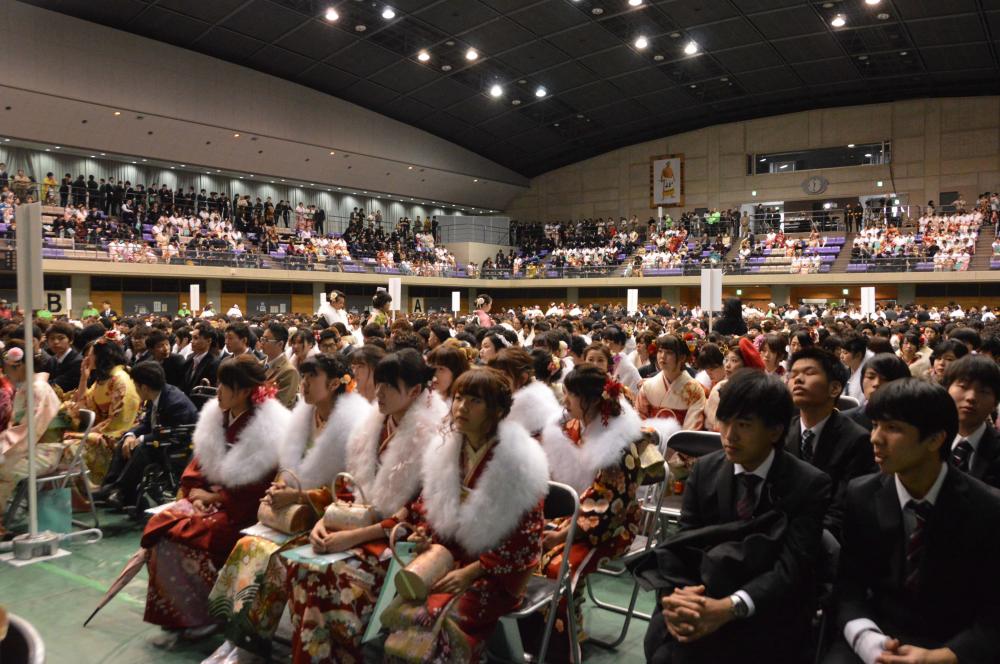 成人祭の様子