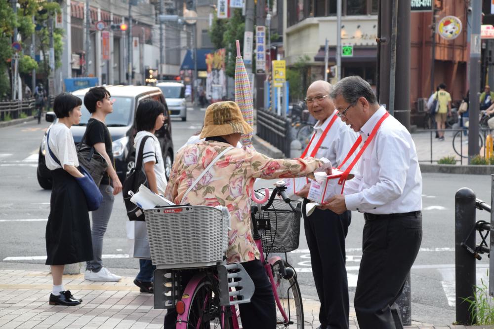 募金活動の様子