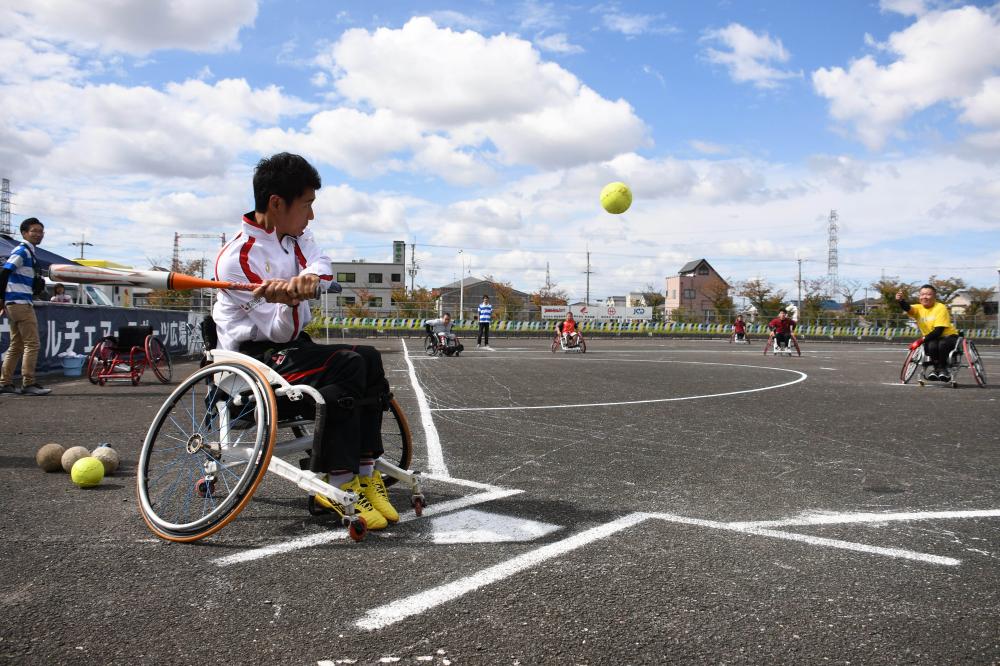 車いすソフトボール