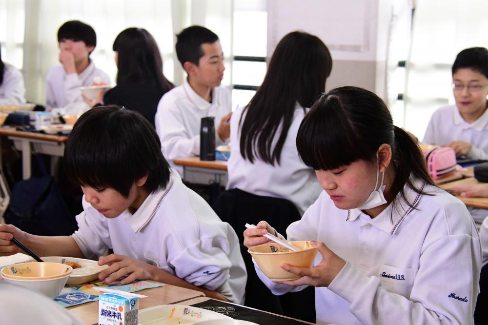 食事の様子