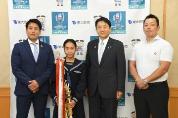 カラテドリームフェスティバル2019組手　中学1年女子重量級3位　金森汐さん表敬訪問の写真