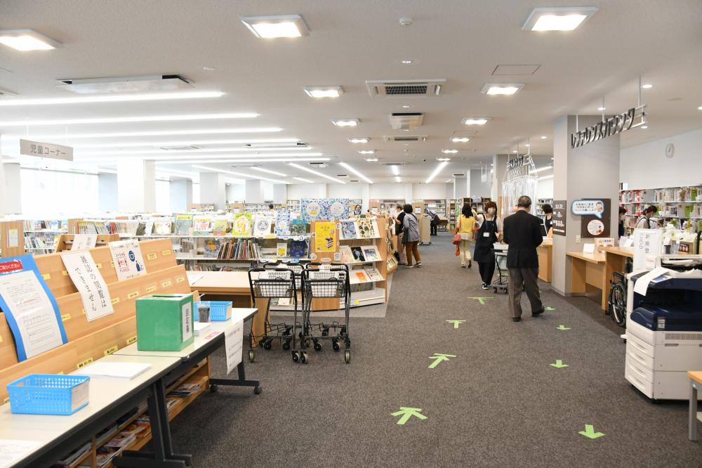 永和図書館の様子