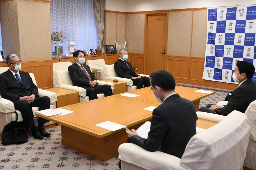 市長と3医師会の会長