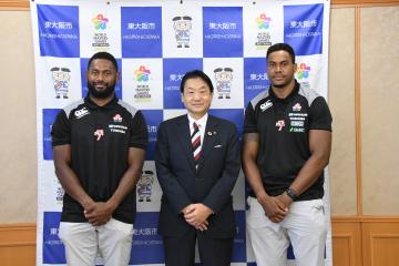 表敬訪問(7人制ラグビー日本代表選手)