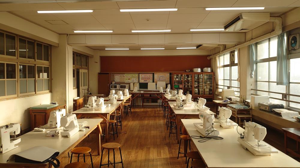 加納小学校の家庭科室を改修しました | 東大阪市