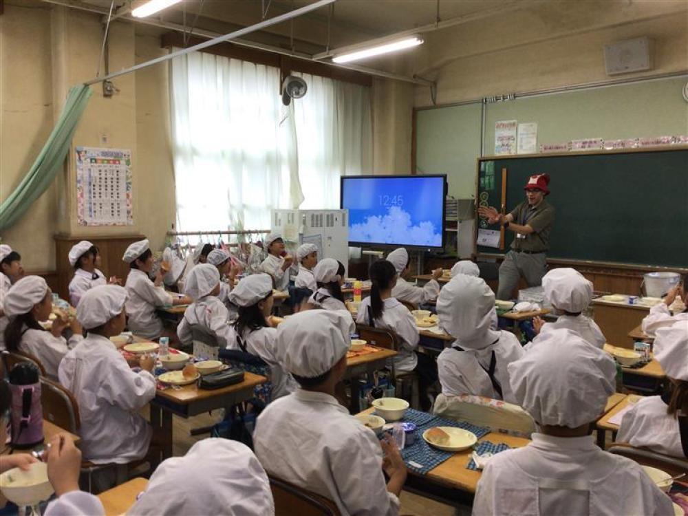 2025年度ゲストティーチャーとの交流の様子12