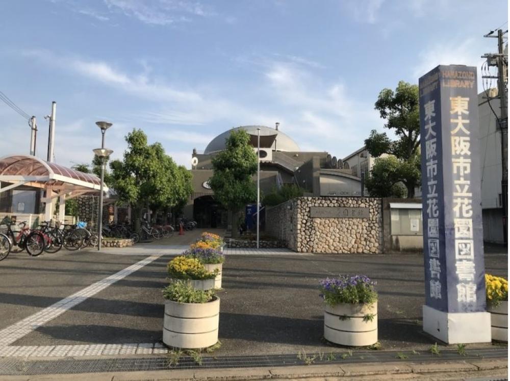 花園図書館の外観