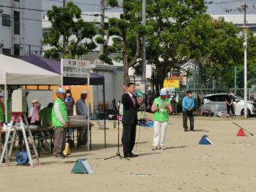 市長杯東大阪市民グラウンド・ゴルフ大会の写真
