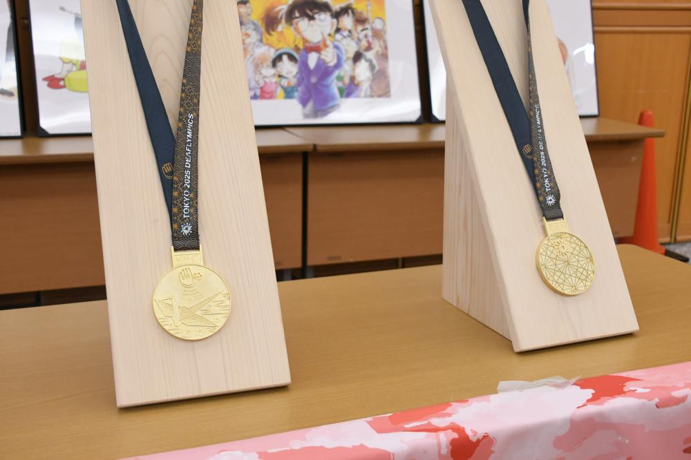 デフリンピックメダルレプリカ