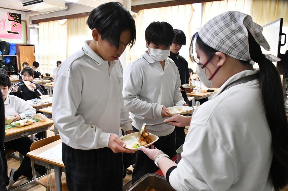 給食の様子