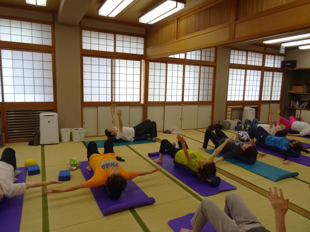 制作する和太鼓の写真