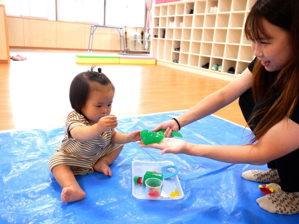石切子育て支援センターの様子1