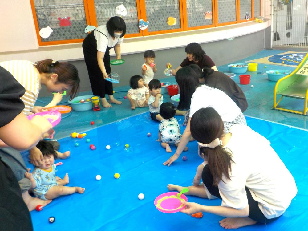 鴻池子育て支援センターの様子2