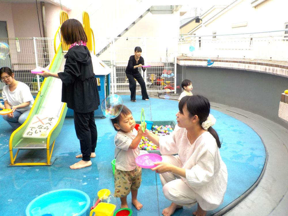 鴻池子育て支援センターの様子1