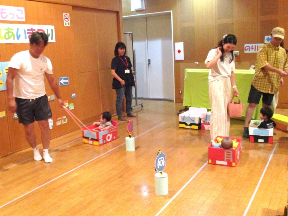 楠根子育て支援センターの様子1